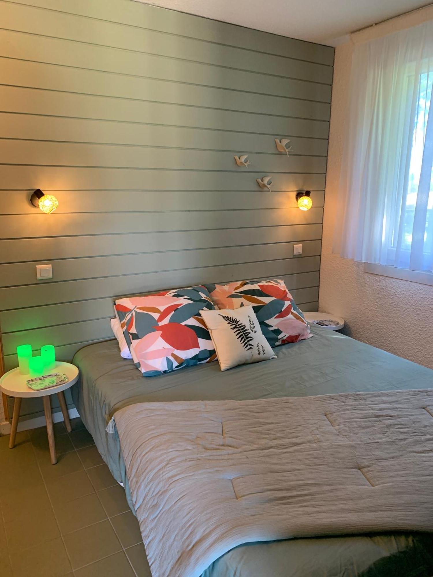 La Suite Unique - Le Jardin Sur Les Pyrenees- Vue Panoramique Montagne -Jardin Cloture Prive De 100M2-Parking-Linge De Lit Et Serviettes Compris- Bielle Extérieur photo